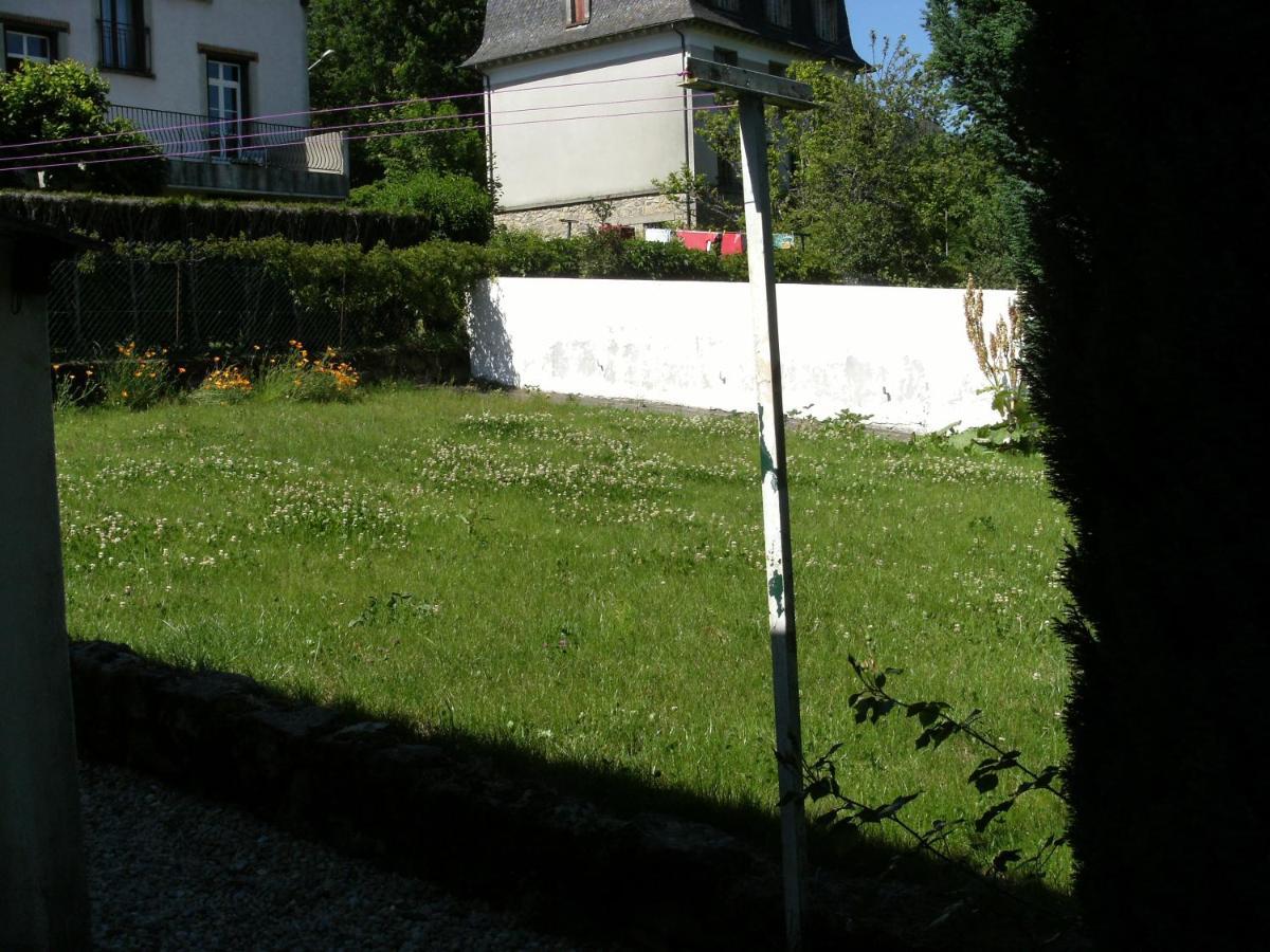 Chez Leontine Villa Vic-sur-Cère Buitenkant foto